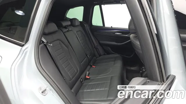 BMW X3 xDrive 20i M Sport — Фото автомобиля 11