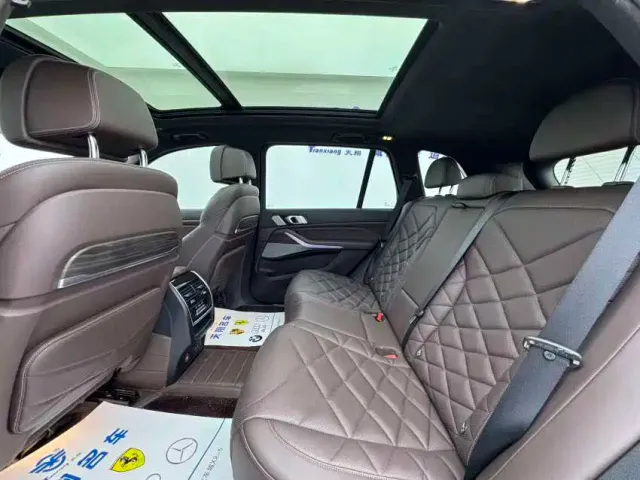 BMW X5 — Фото автомобиля 10