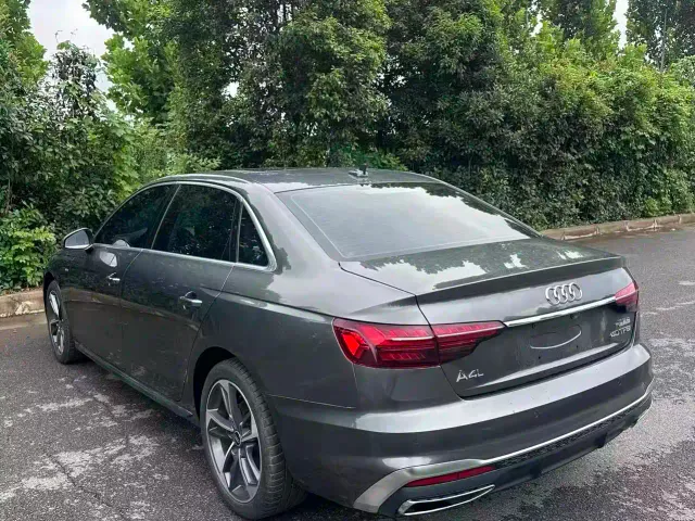Audi A4L — Фото автомобиля 4