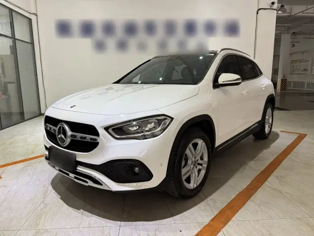 Фотография автомобиля — Mercedes-Benz GLA-Class