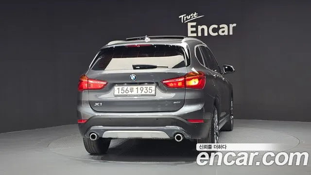 BMW X1 — Фото автомобиля 4