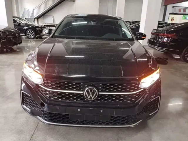 Volkswagen Passat — Фото автомобиля 2