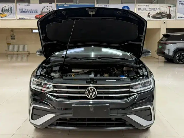 Volkswagen Tiguan L — Фото автомобиля 7