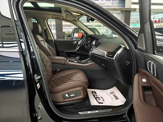 BMW X5 — Фото автомобиля 9
