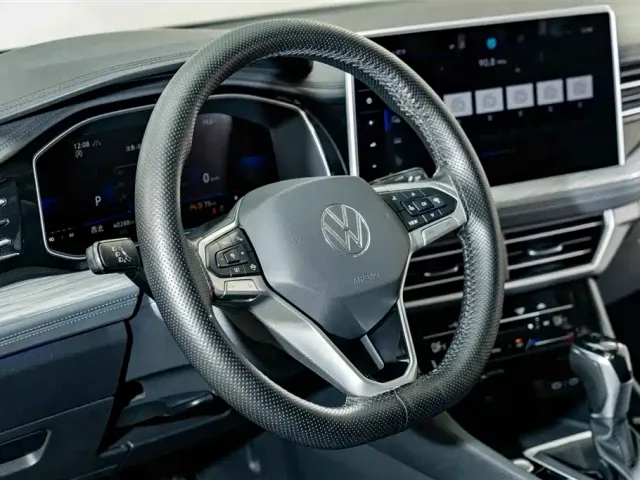 Volkswagen Sagitar — Фото автомобиля 10