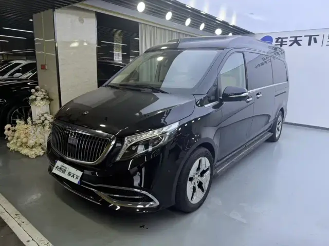 Фотография автомобиля — Mercedes-Benz V-Class