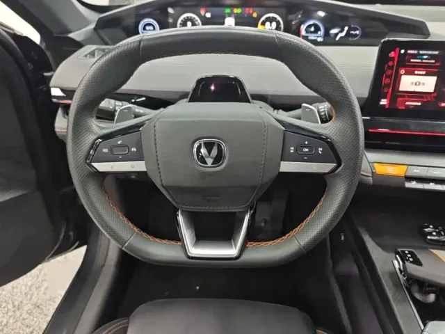 Changan UNI-V — Фото автомобиля 10