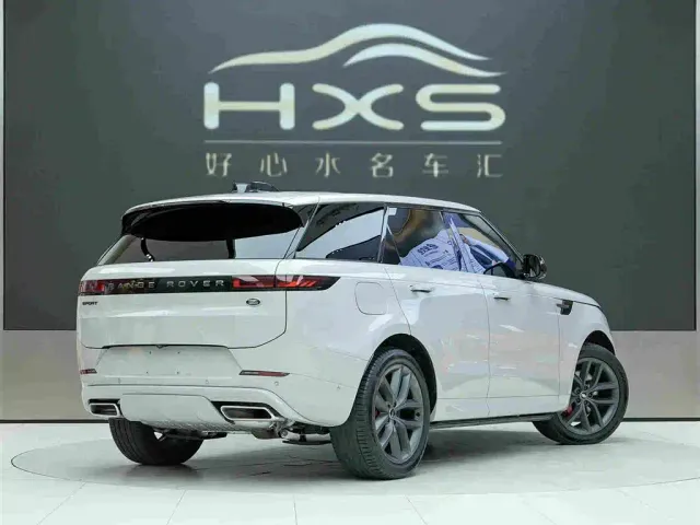 Land Rover Range Rover Sport — Фото автомобиля 4