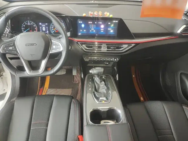 Changan Oushang X5 — Фото автомобиля 9