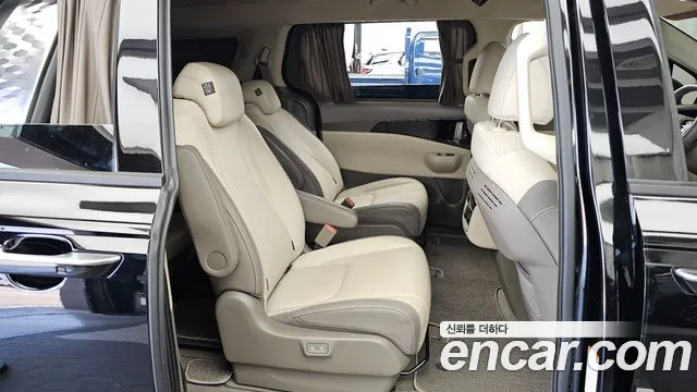 Kia Canival Новый Carnival 4 поколение Бензин 9 мест Hi-Limousine — Фото автомобиля 12
