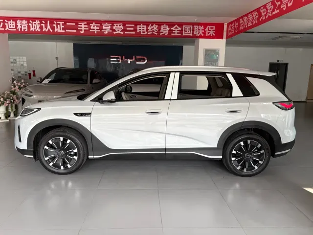 BYD Sealion 05 EV — Фото автомобиля 5