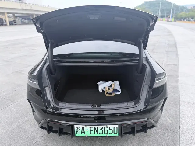 BYD Seal — Фото автомобиля 11