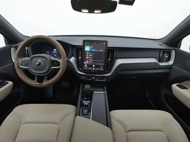 Volvo XC60 — Фото автомобиля 5