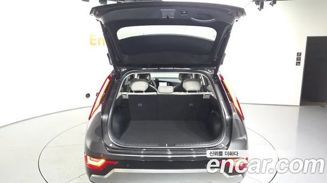 Kia Niro The All New — Фото автомобиля 26