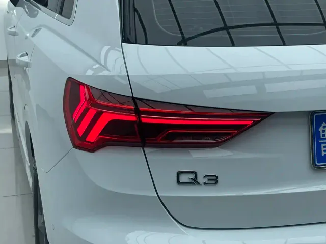 Audi Q3 — Фото автомобиля 7