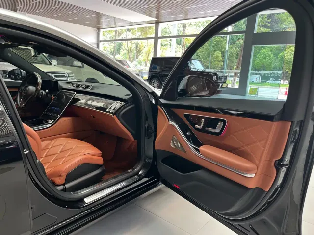 Mercedes-Benz Maybach S-Class — Фото автомобиля 11