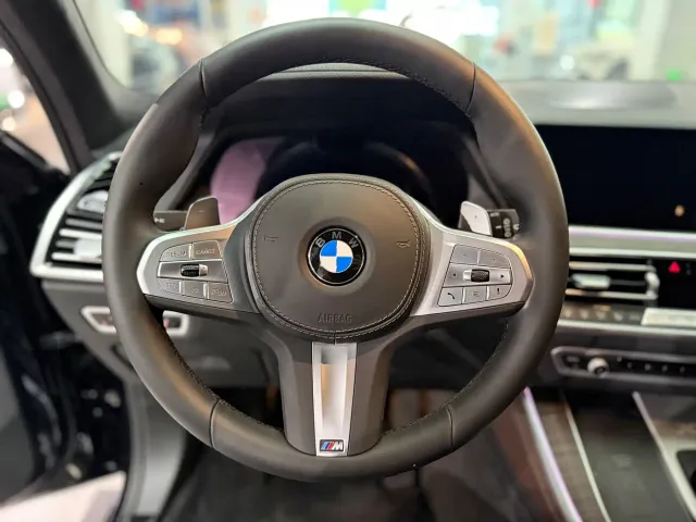 BMW X5 — Фото автомобиля 9