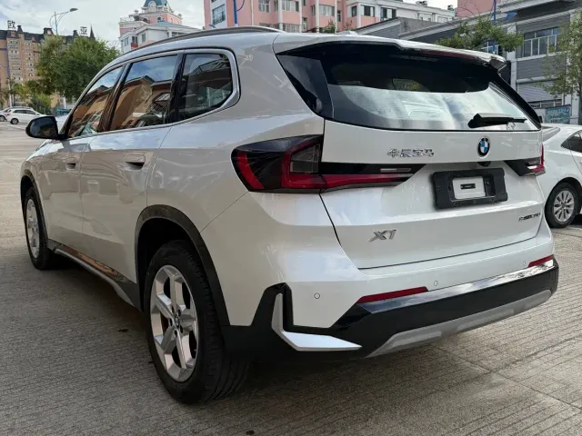BMW X1 — Фото автомобиля 5