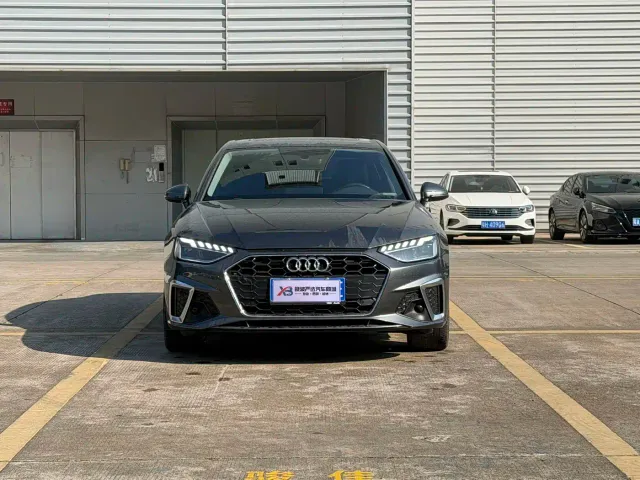 Audi A4L — Фото автомобиля 2