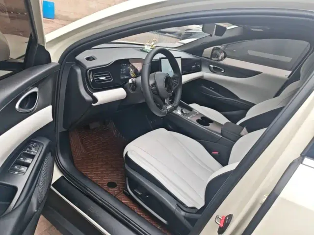 BYD Seal 06 — Фото автомобиля 15