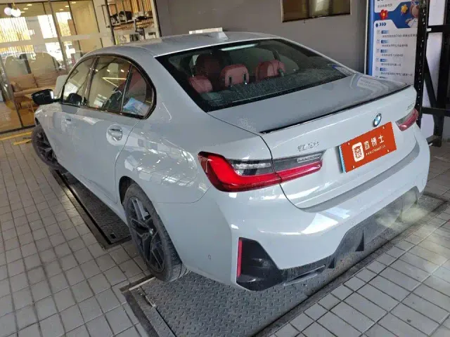 BMW 3 Series — Фото автомобиля 4