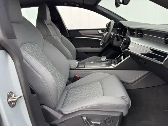 Audi A7L — Фото автомобиля 15