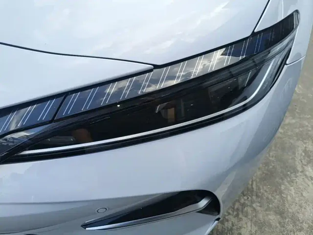 BYD Song L EV — Фото автомобиля 23