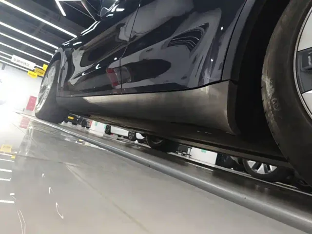 Tesla Model Y — Фото автомобиля 21