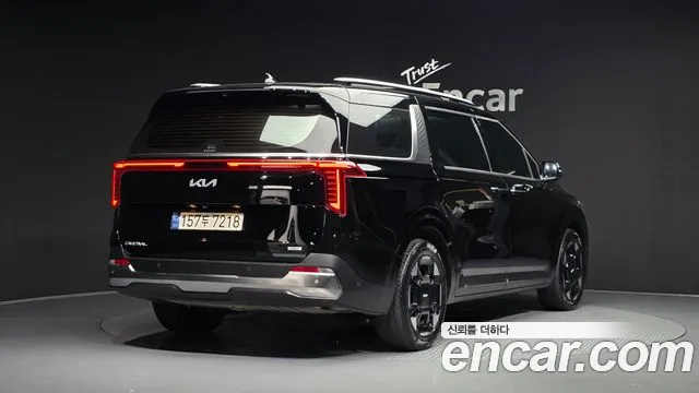 Фотография автомобиля — Kia Carnival Generation 4
