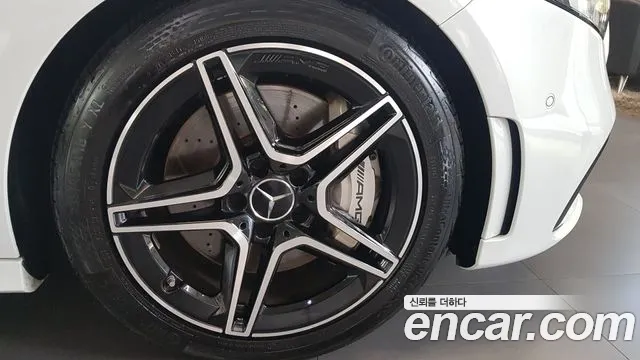 Mercedes-Benz A-Class — Фото автомобиля 5
