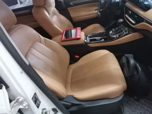 GAC Trumpchi M6 — Фото автомобиля 24