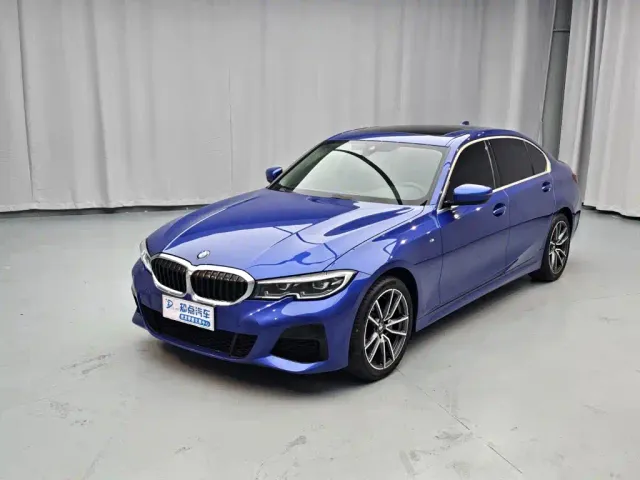 Фотография автомобиля — BMW 3 Series