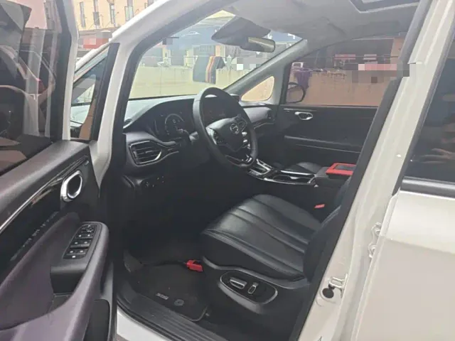 GAC Trumpchi M6 — Фото автомобиля 15
