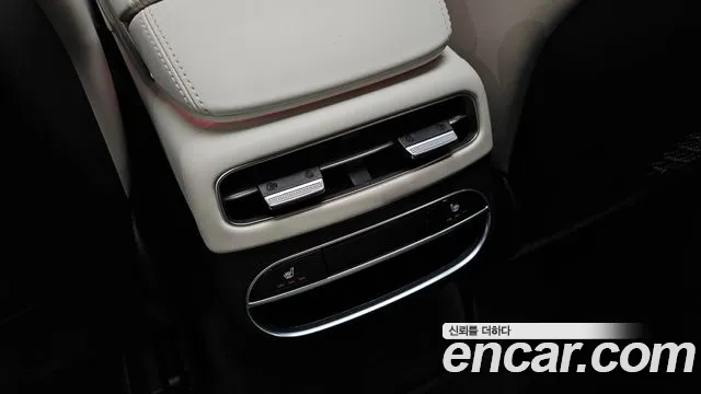 Genesis GV70 Electrified GV70 — Фото автомобиля 18