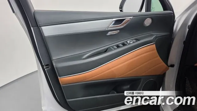 Genesis GV80 — Фото автомобиля 13