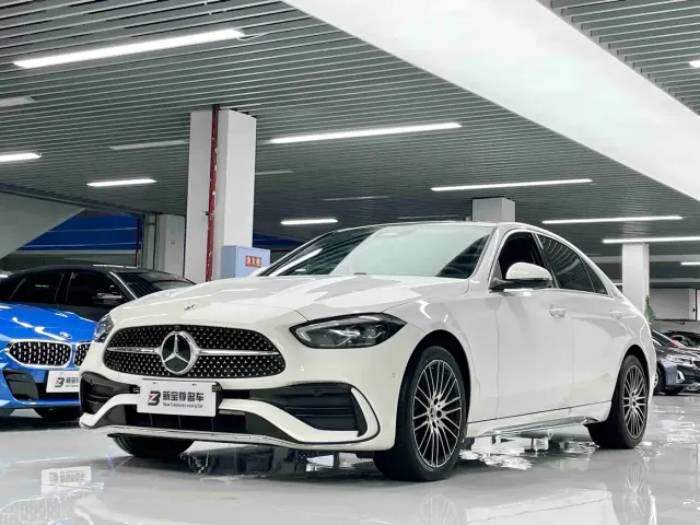 Фотография автомобиля — Mercedes-Benz C-Class