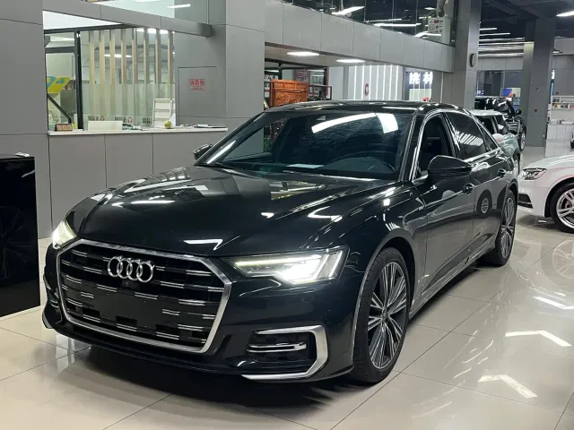 Фотография автомобиля — Audi A6L