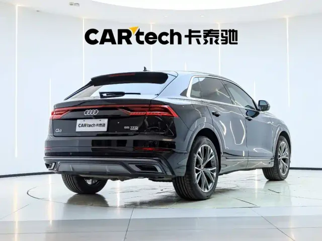 Audi Q8 — Фото автомобиля 3