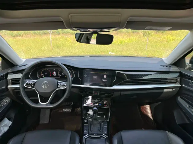 Volkswagen Passat — Фото автомобиля 8