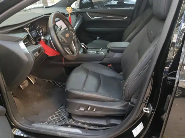 Cadillac XT5 — Фото автомобиля 9