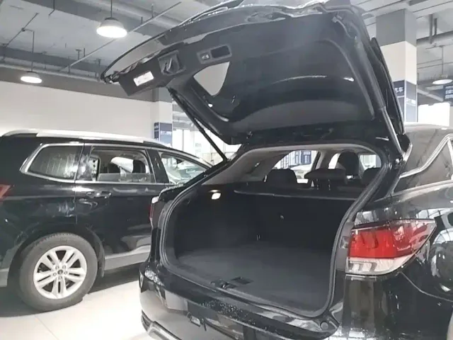 Lexus RX — Фото автомобиля 18