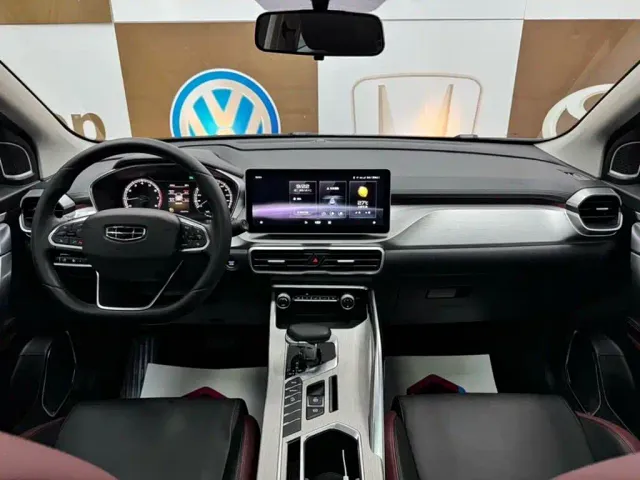 Geely Binyue — Фото автомобиля 9