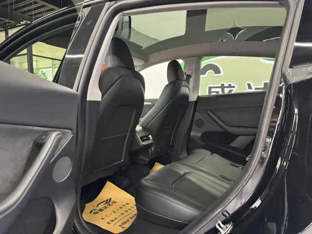 Tesla Model Y 2022 Facelift Rear-Wheel Drive Version — Фото автомобиля 8