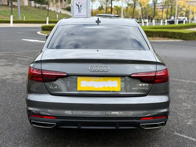 Audi A4L — Фото автомобиля 4