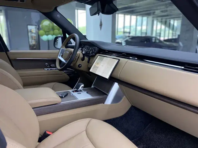Land Rover Range Rover — Фото автомобиля 16