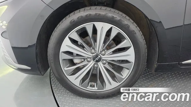 Kia K8 K8 Hybrid — Фото автомобиля 5
