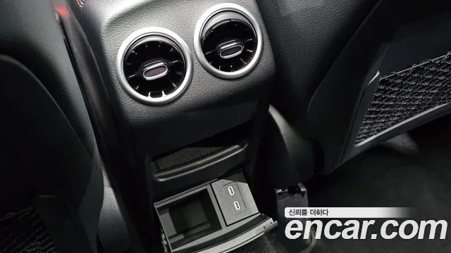 Mercedes-Benz GLA-Class — Фото автомобиля 25