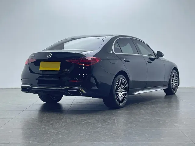 Mercedes-Benz C-Class — Фото автомобиля 3
