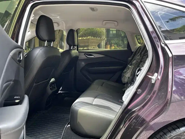 Wuling Starlight — Фото автомобиля 12