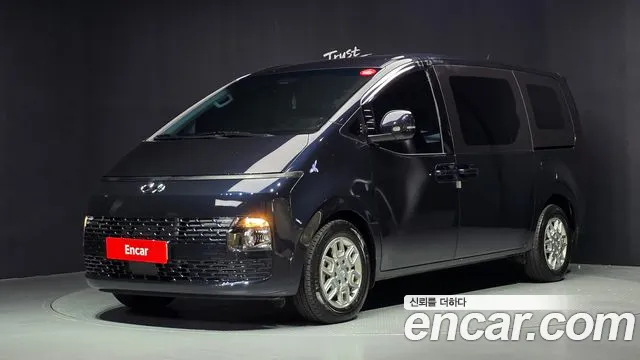 Фотография автомобиля — Hyundai Staria